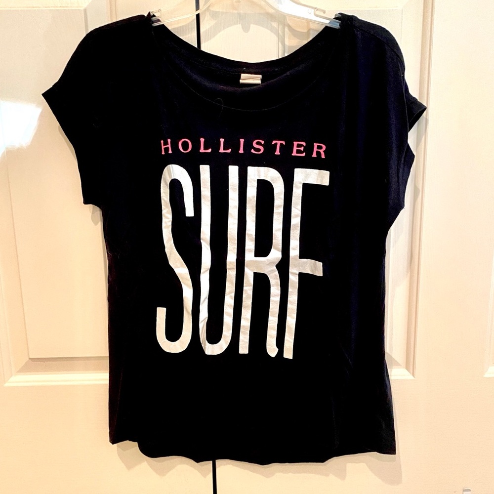 Hollister Surf black shirt